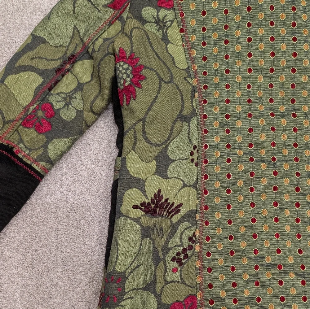 GUC Neslay Paris Women Sz S Jacquard Long Blazer Jacket Black Green Floral Fairy - Picture 9 of 11